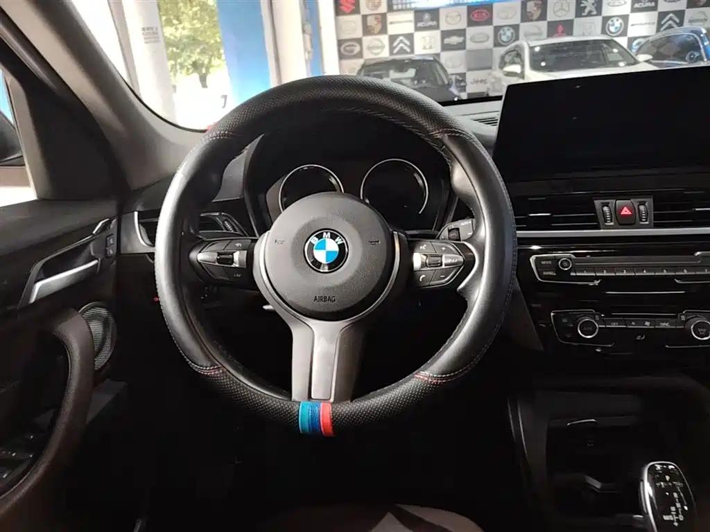 BMW X1 2022 — фото 11