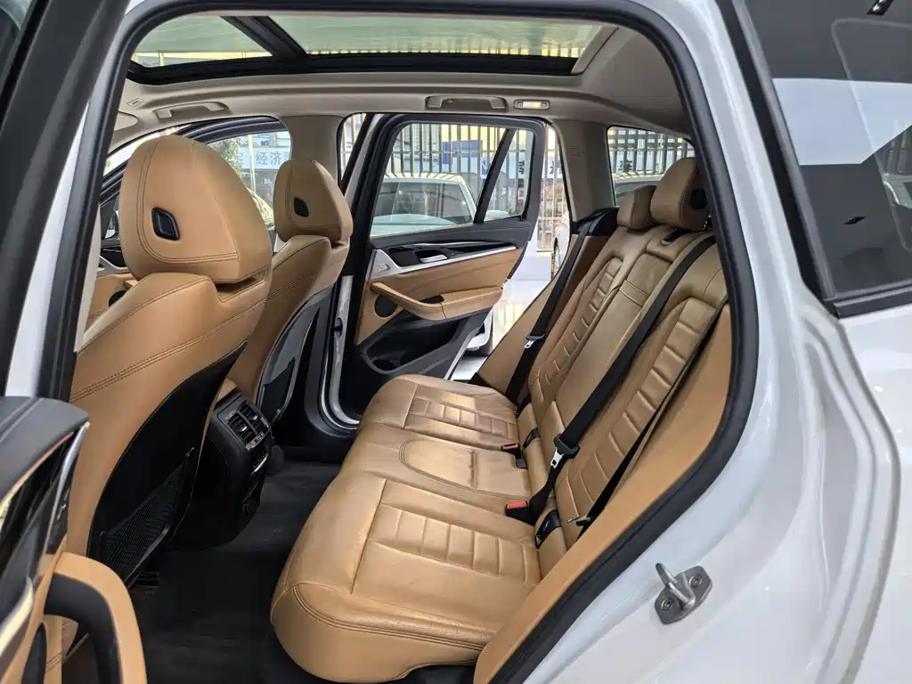 BMW X3 2019 — фото 12
