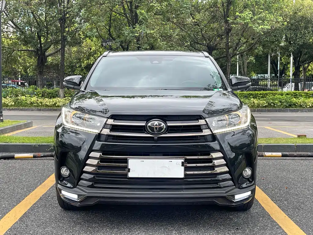 Toyota Highlander 2020 — фото 2