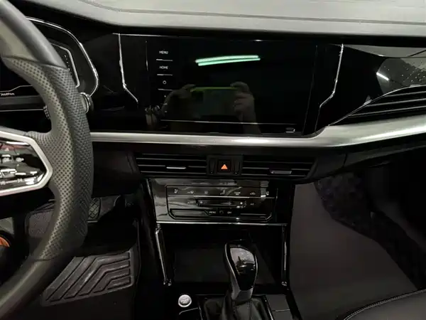 Volkswagen Passat 2024