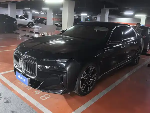 BMW 7 Series 2025