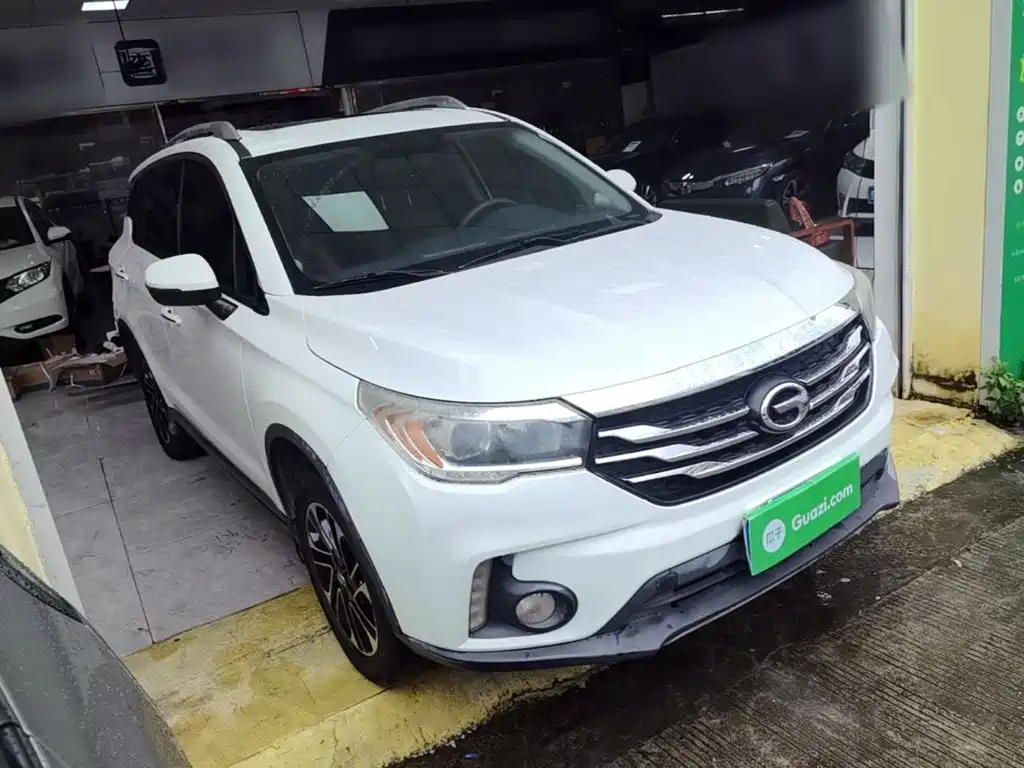 GAC Motor Trumpchi GS4 2015 — фото 4