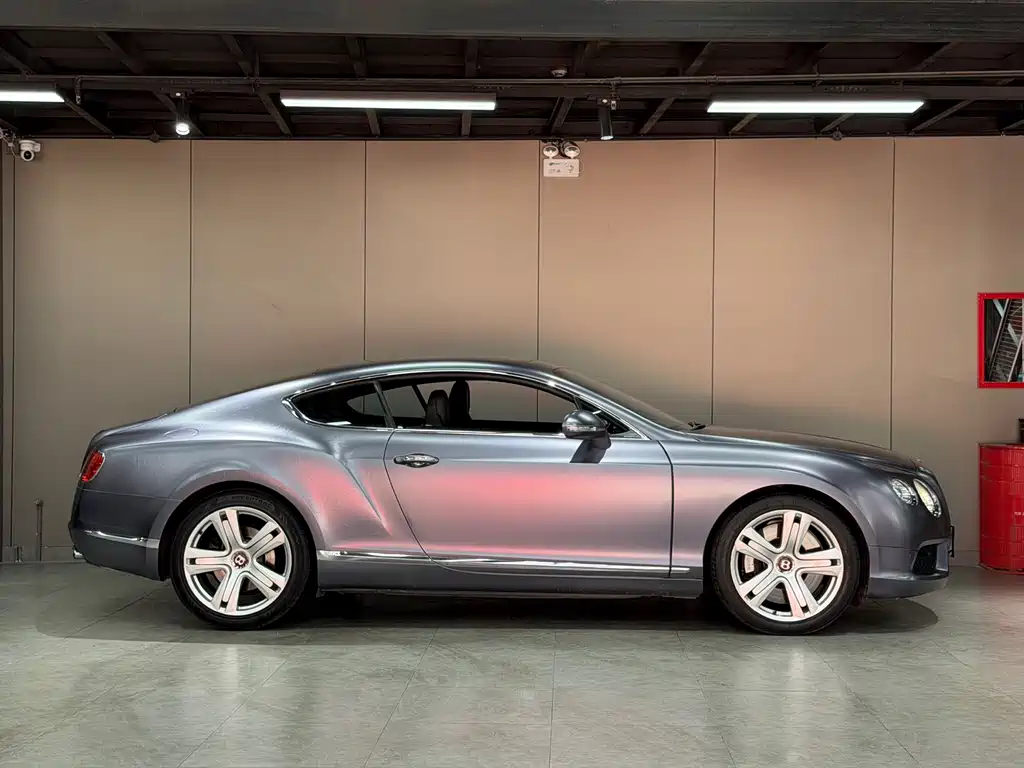 Bentley Continental 2013 — фото 8
