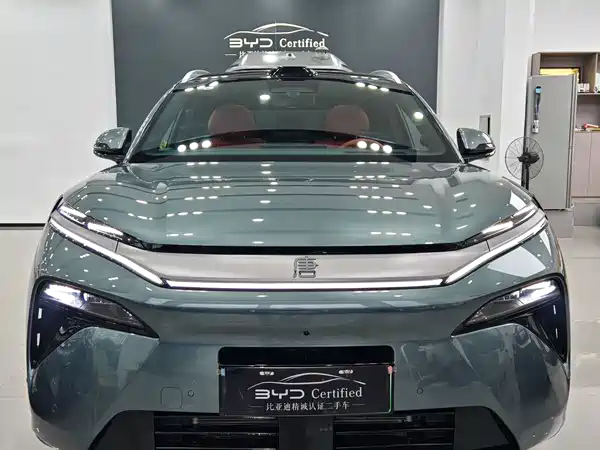 BYD Tang L 2025