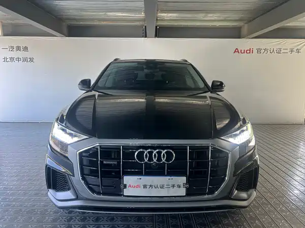 Audi Q8 2022