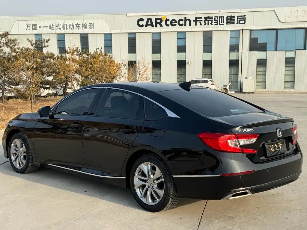 Honda Accord 2021 — фото 23