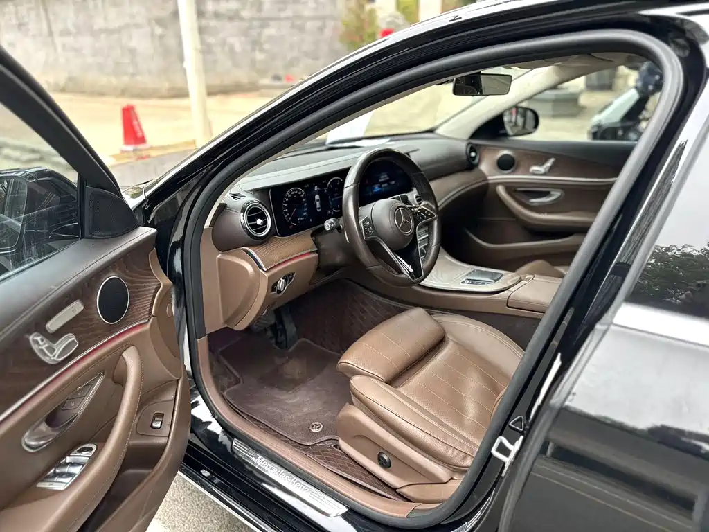 Mercedes-Benz E-Class 2021