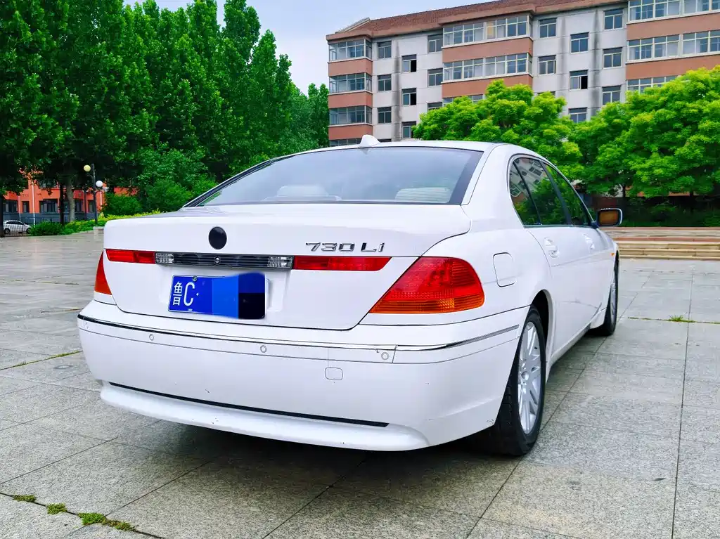 BMW 7 Series 2005 — фото 15