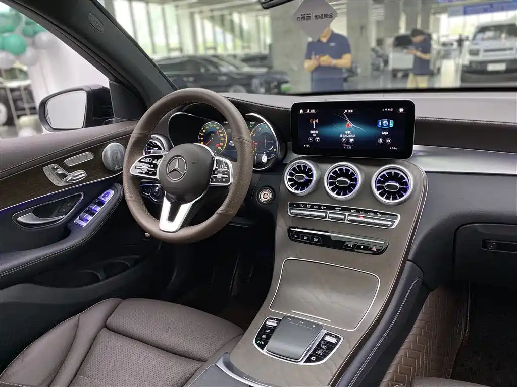 Mercedes-Benz GLC 2021 — фото 12