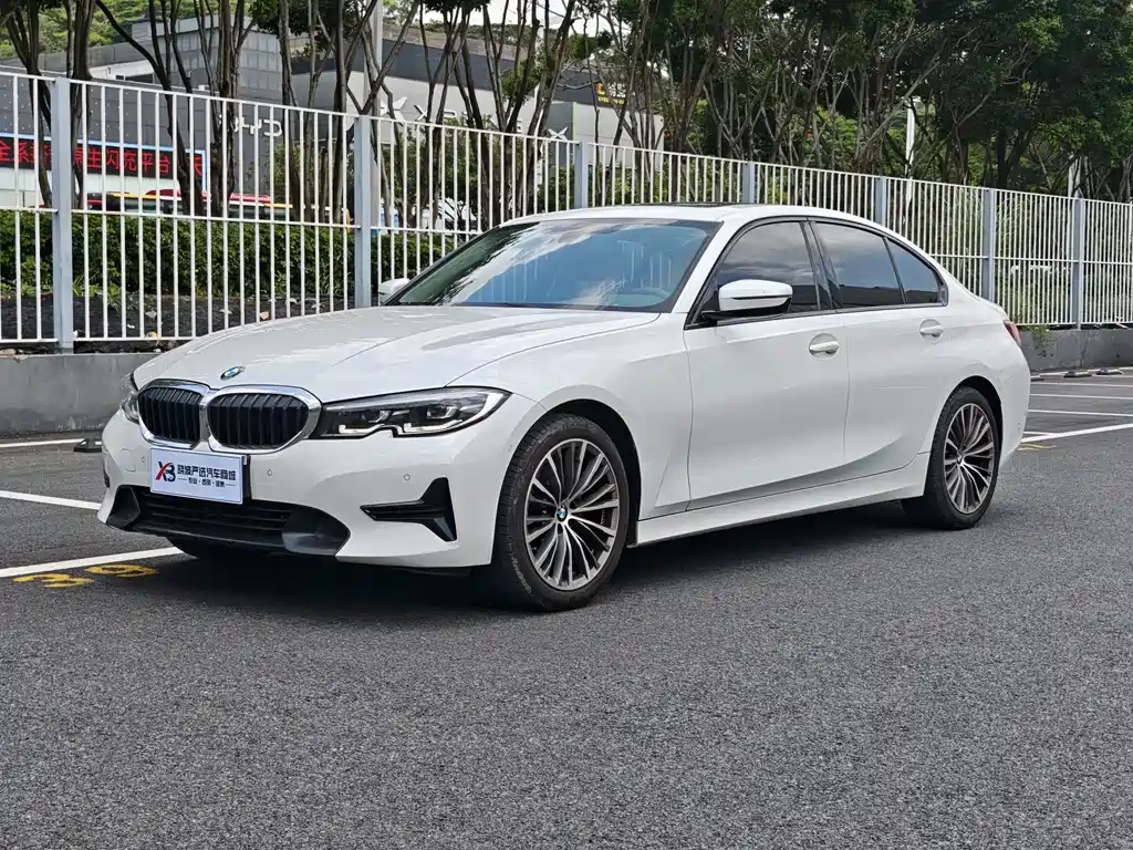 BMW 3 Series 2021