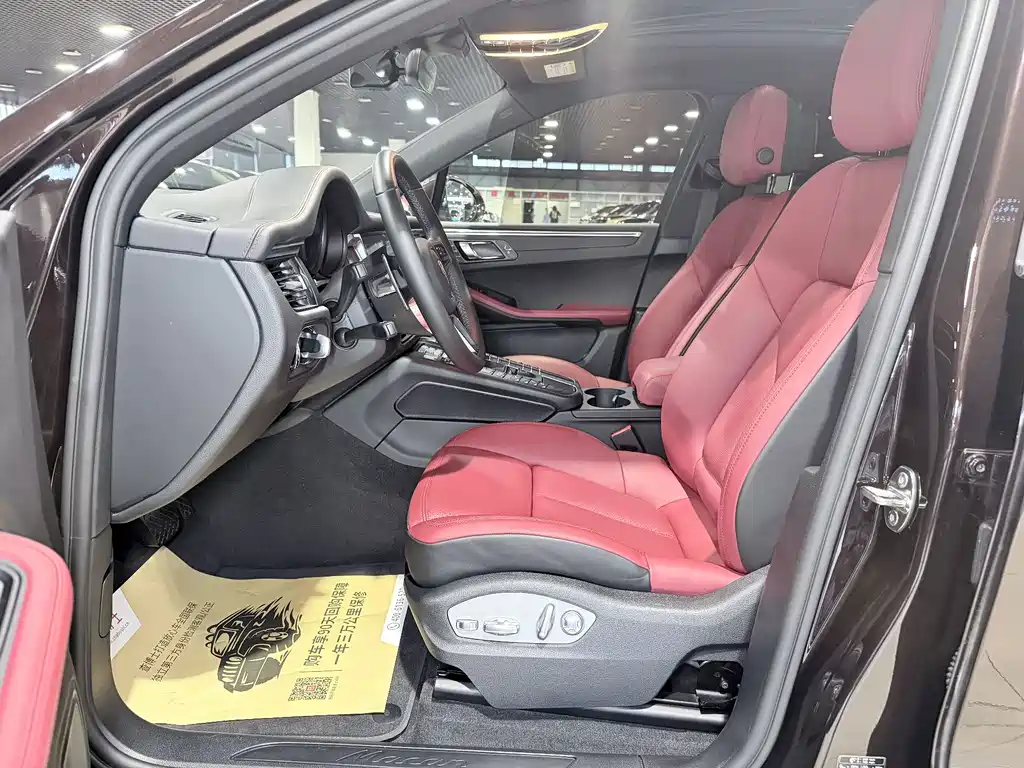 Porsche Macan 2021 — фото 10