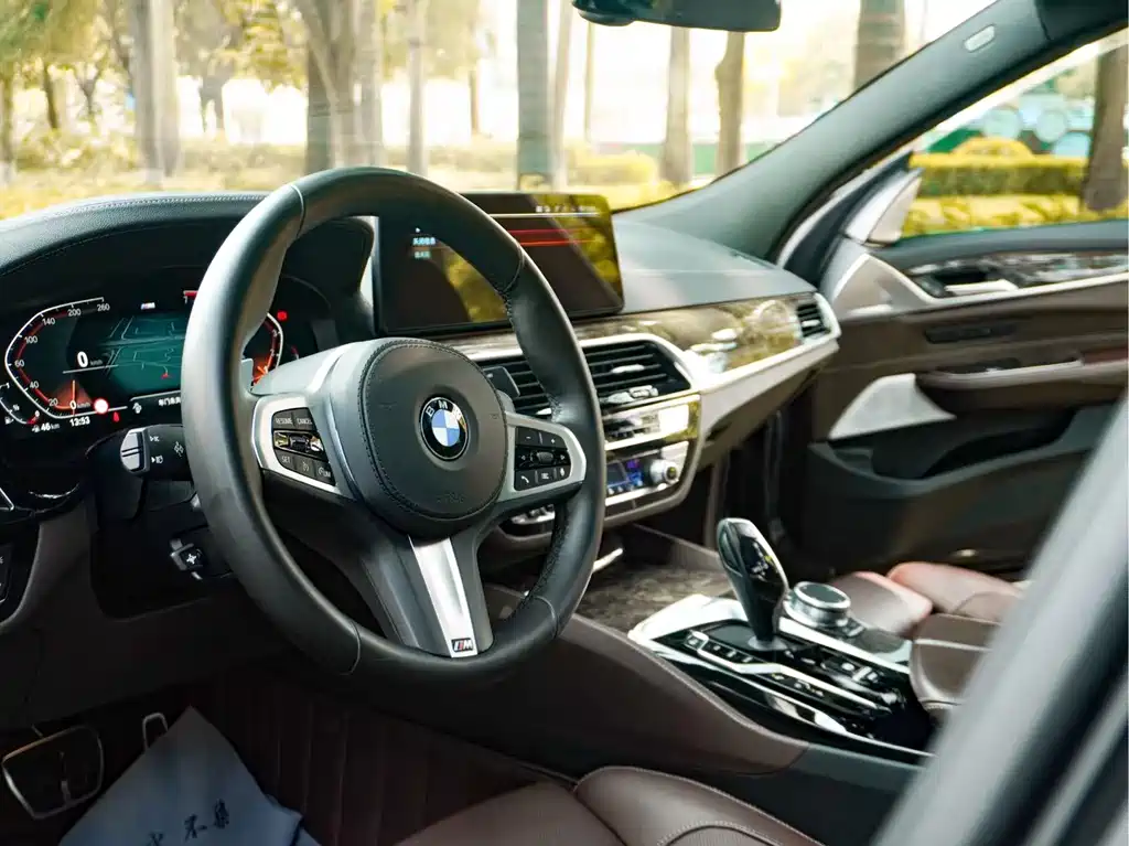BMW 6 Series GT 2020 — фото 10