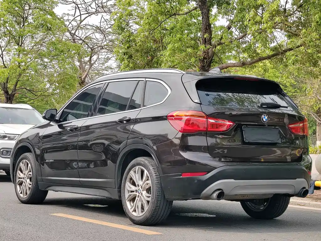 BMW X1 2018 — фото 15