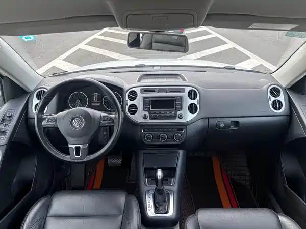 Volkswagen Tiguan 2015