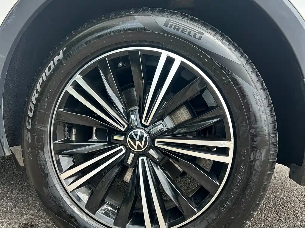 Volkswagen Tiguan L 2021 — фото 20