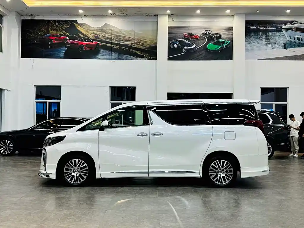 Toyota Alphard 2016 — фото 3