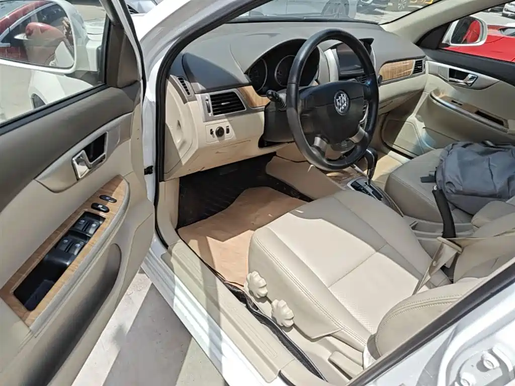 Buick Excelle 2016 — фото 15