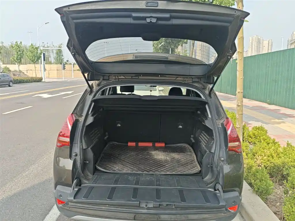 Peugeot 3008 2015 — фото 19