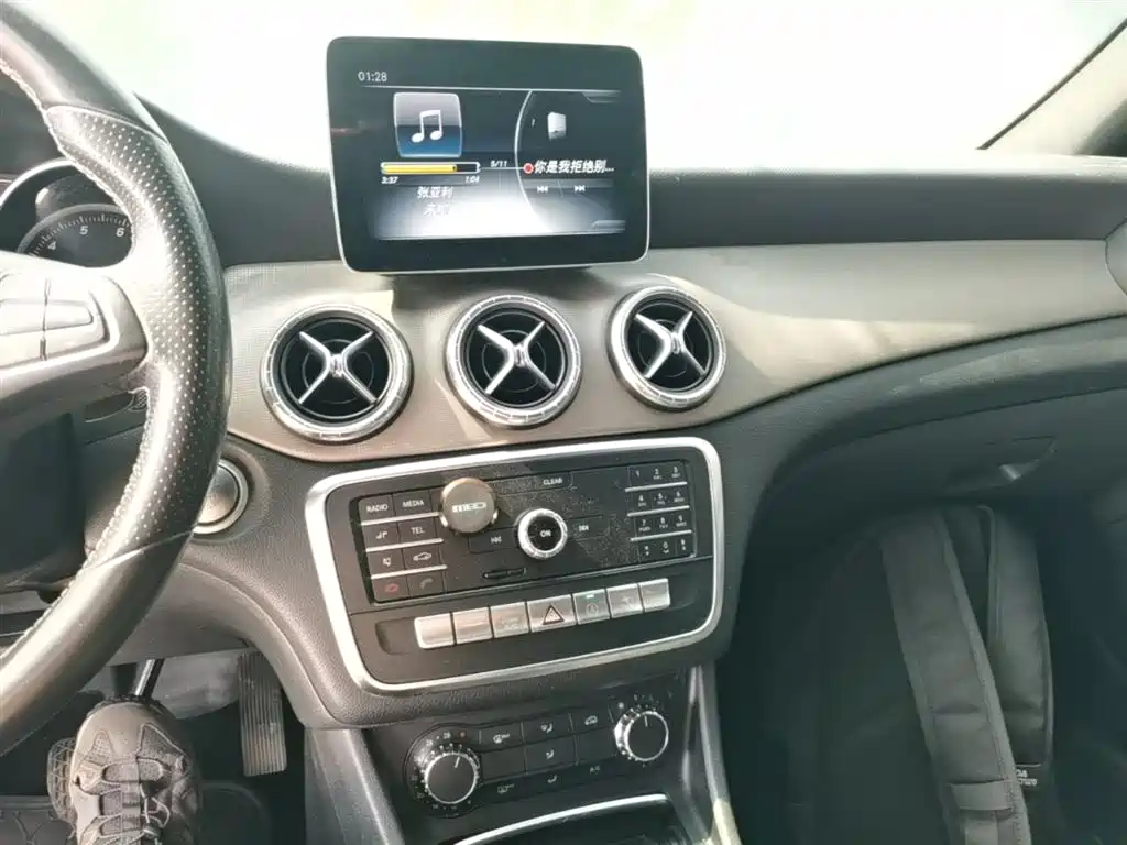 Mercedes-Benz CLA 2018 — фото 13