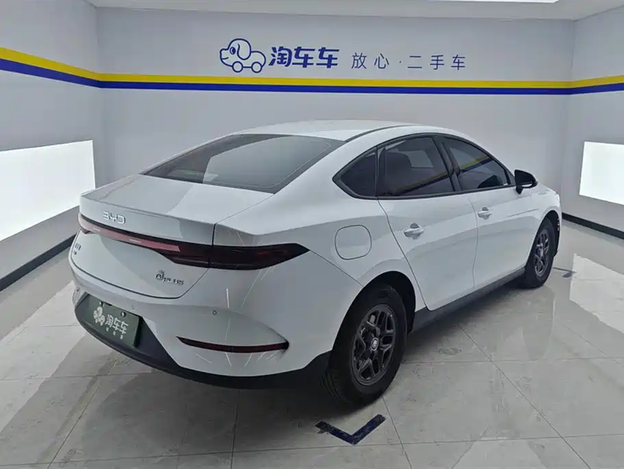 BYD Qin PLUS 2025 — фото 3