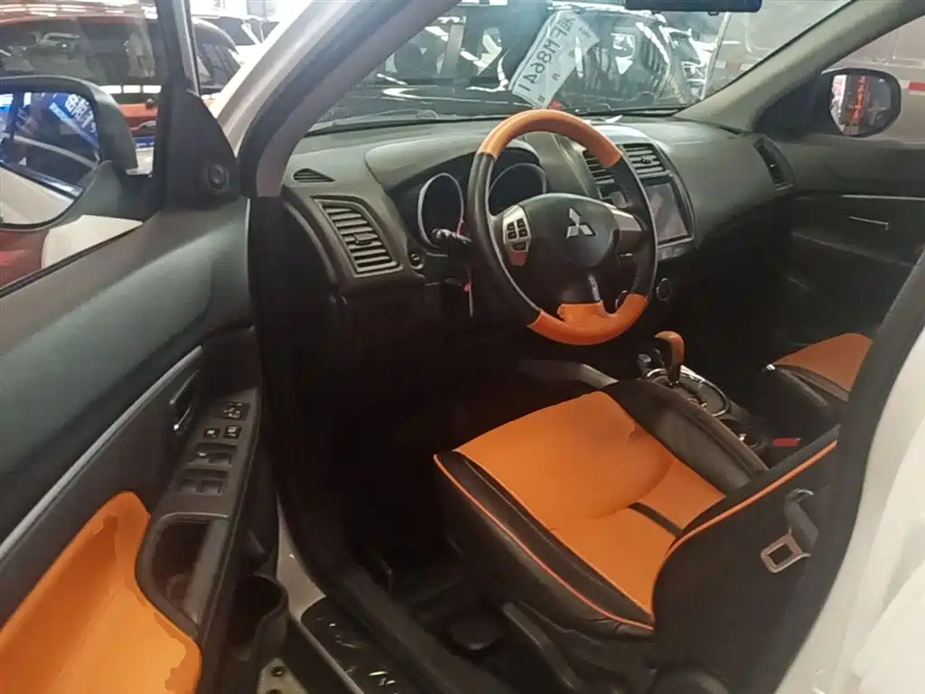 Mitsubishi ASX 2015 — фото 16