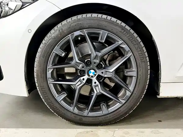BMW 3 Series 2025