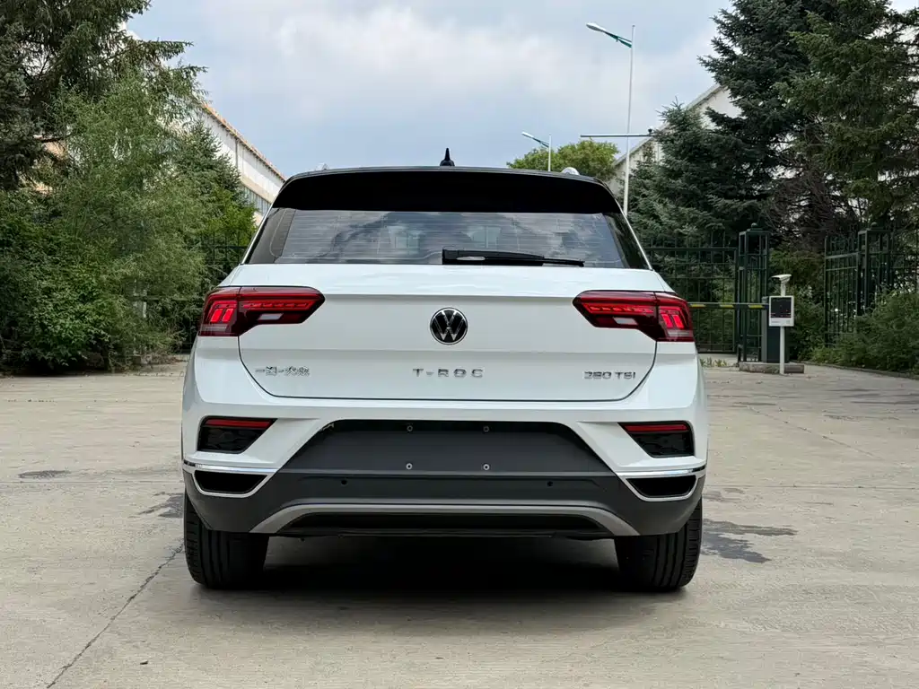 Volkswagen T-Roc 2022 — фото 6