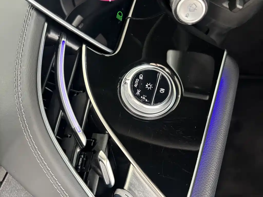 Mercedes-Benz E-Class New Energy 2025 — фото 15
