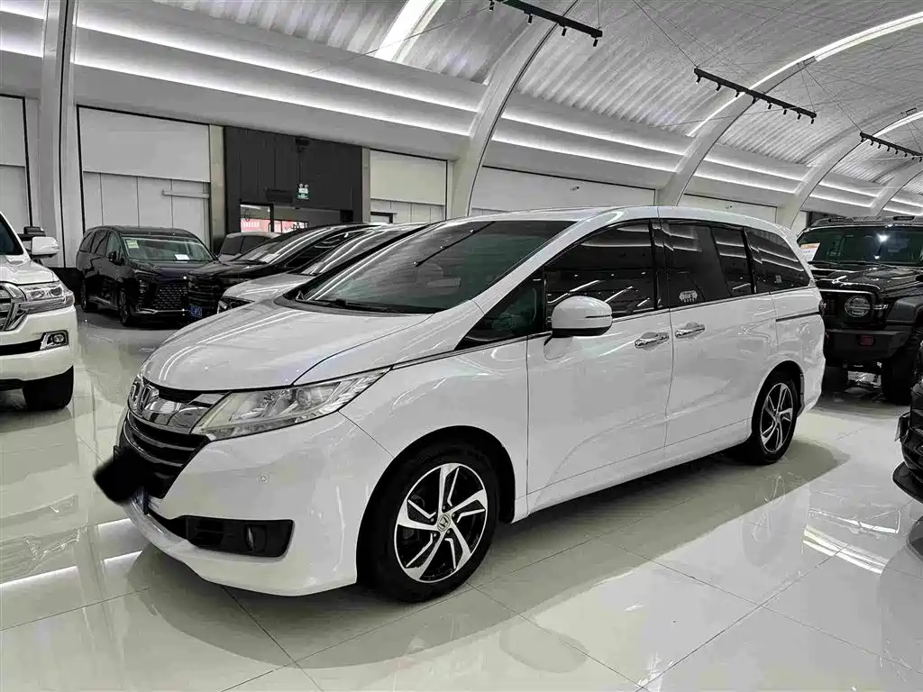 Honda Odyssey 2017 — фото 1