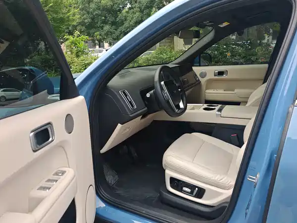 Li Auto L9 2022