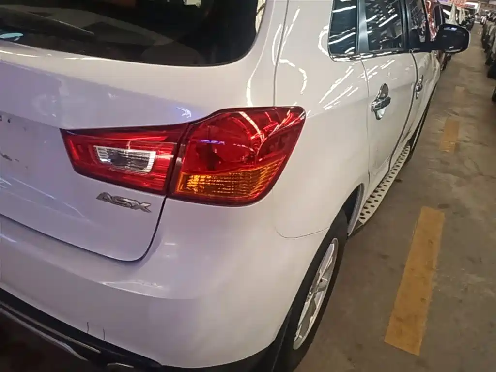 Mitsubishi ASX 2015 — фото 8