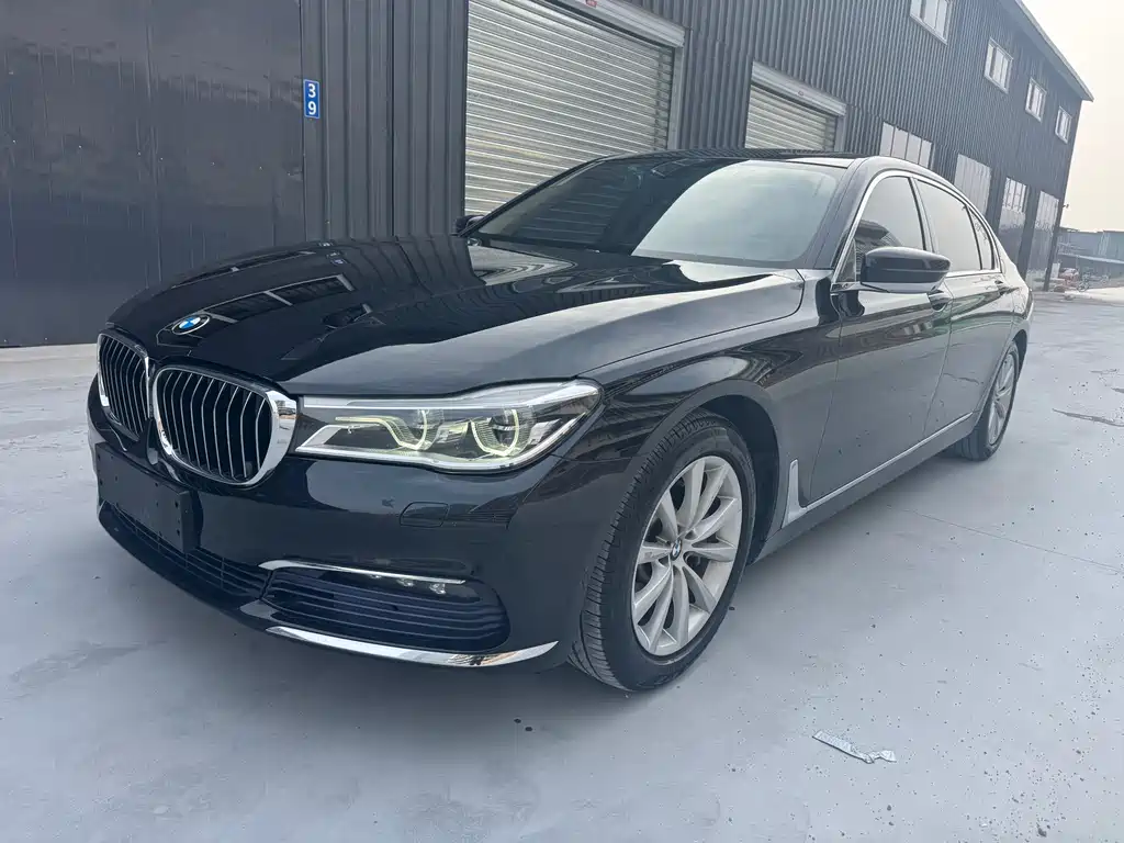 BMW 7 Series 2016 — фото 1