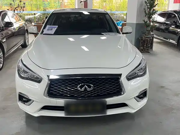 Infiniti Q50L 2018