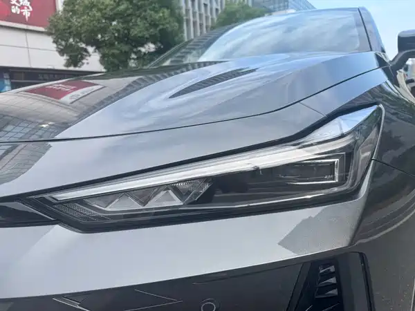 Changan UNI-V 2025