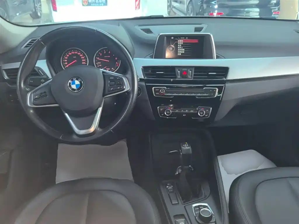 BMW X1 2017 — фото 10