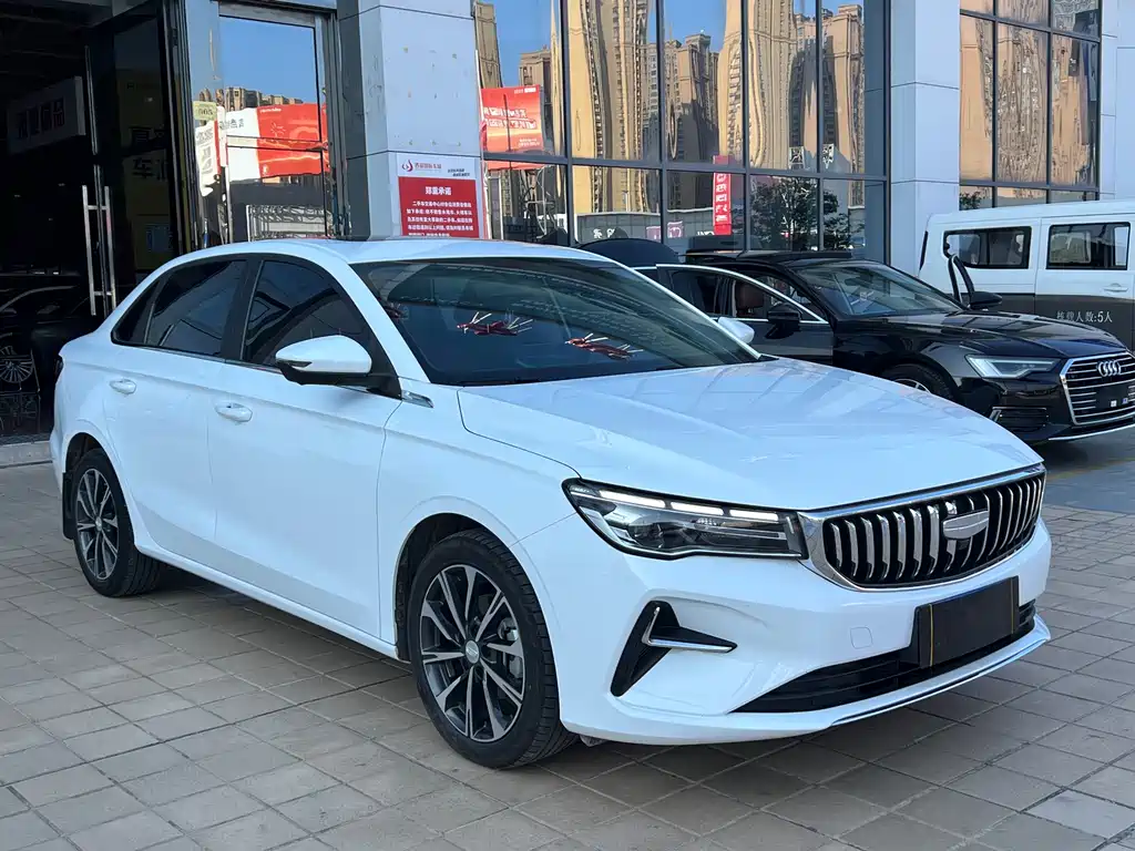 Geely Emgrand 2024