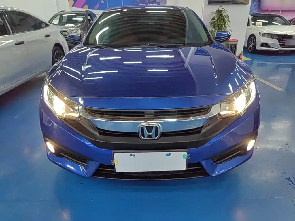 Honda Civic 2018 — фото 3