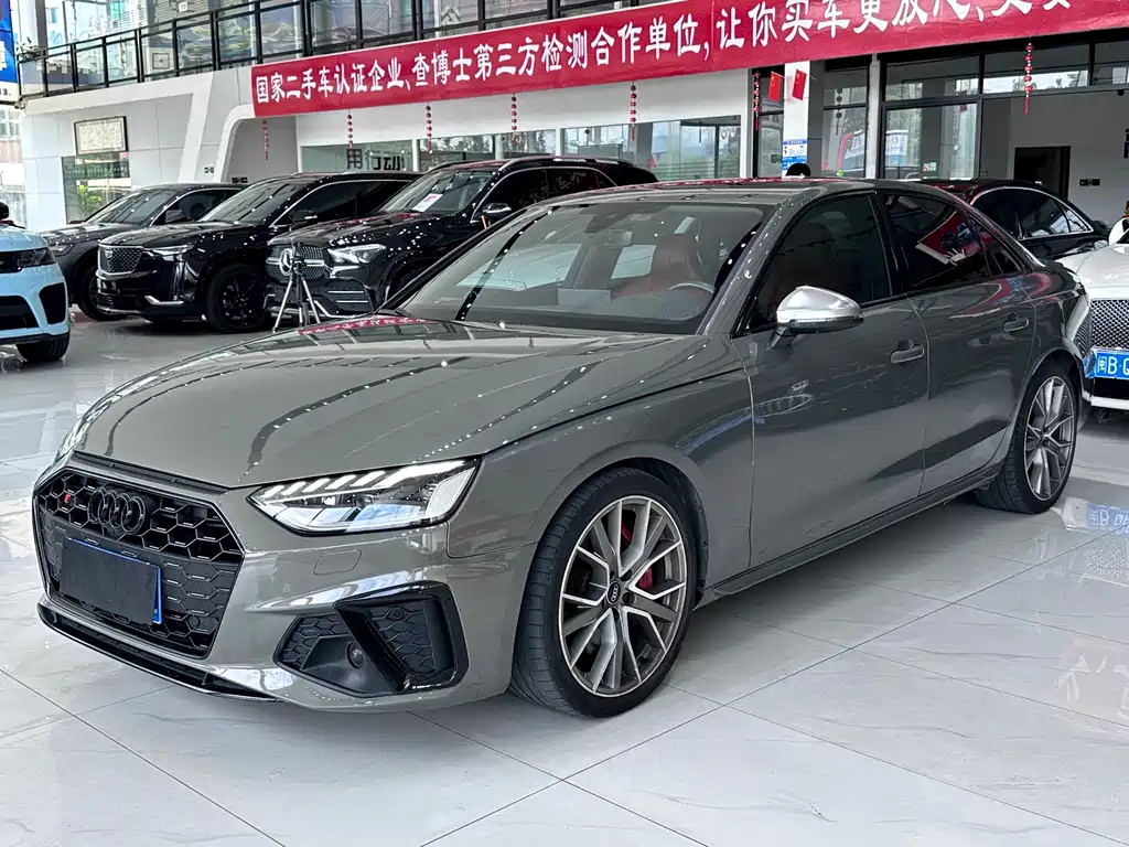 Audi S4 2024