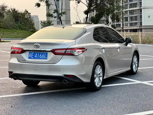 Toyota Camry 2021
