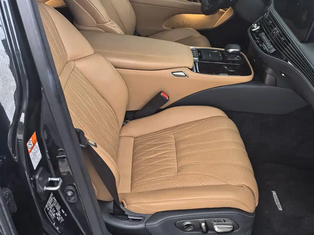 Lexus LS 2023 — фото 11