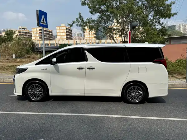 Toyota Alphard 2020