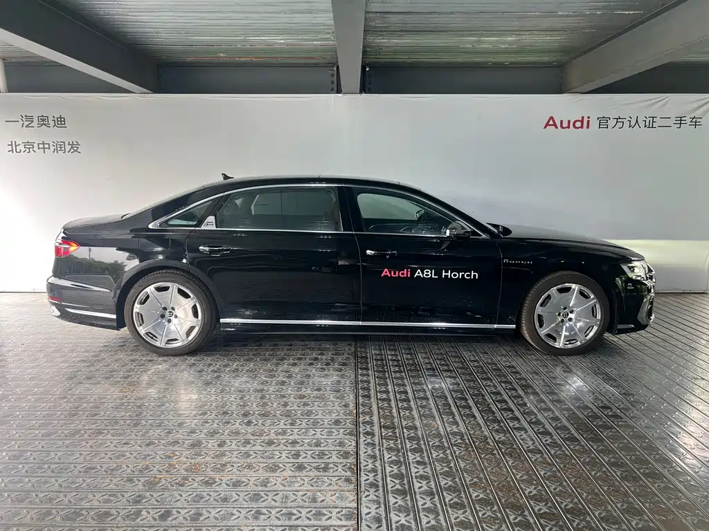 Audi A8 2025 — фото 3