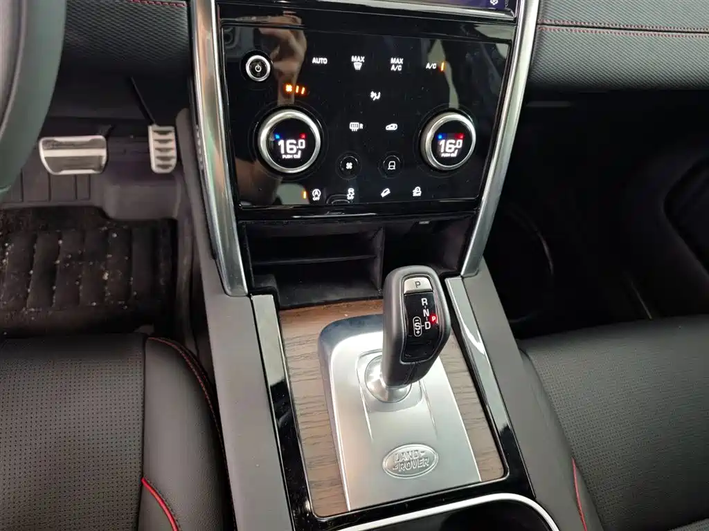 Land Rover Discovery Sport 2022 — фото 19