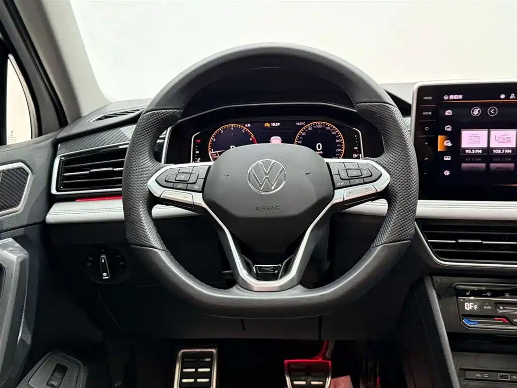 Volkswagen Tiguan L 2024 — фото 26