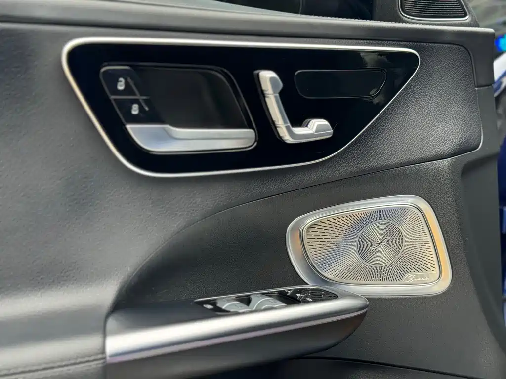 Mercedes-Benz C-Class 2022 — фото 11