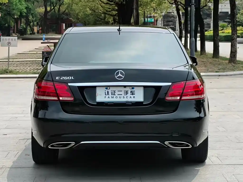 Mercedes-Benz E-Class 2015 — фото 15