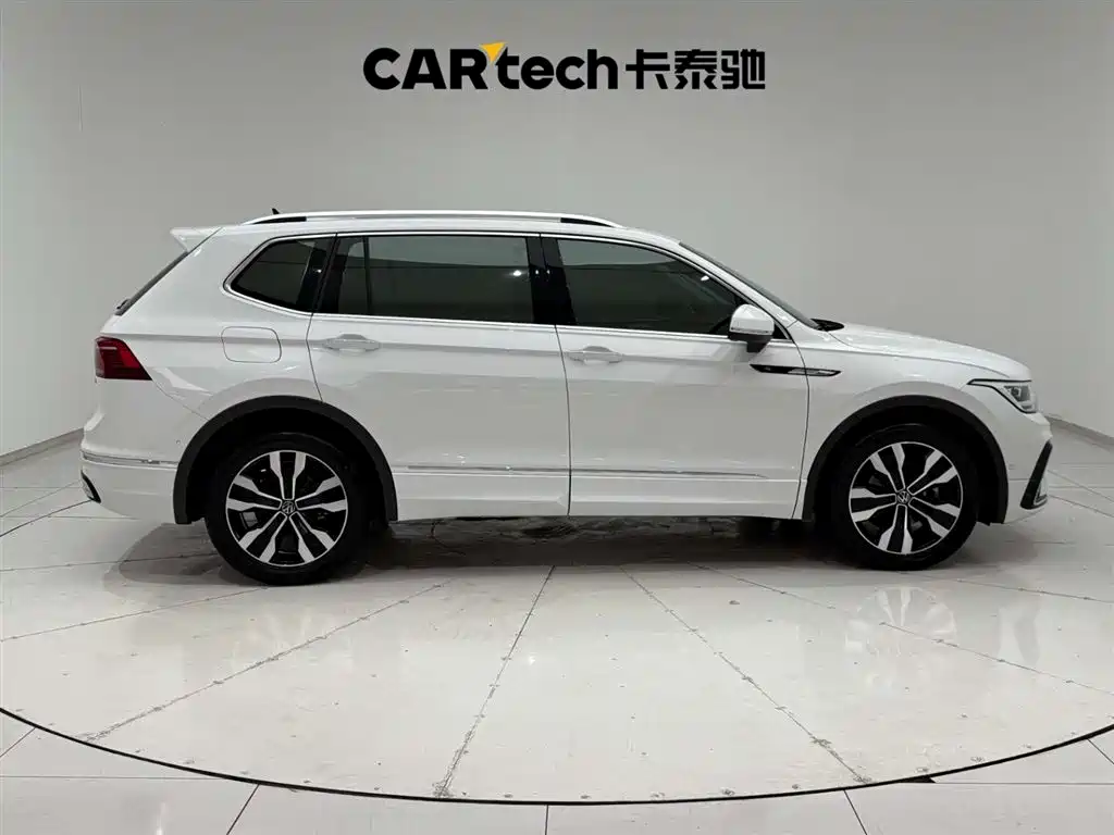 Volkswagen Tiguan L 2024 — фото 12
