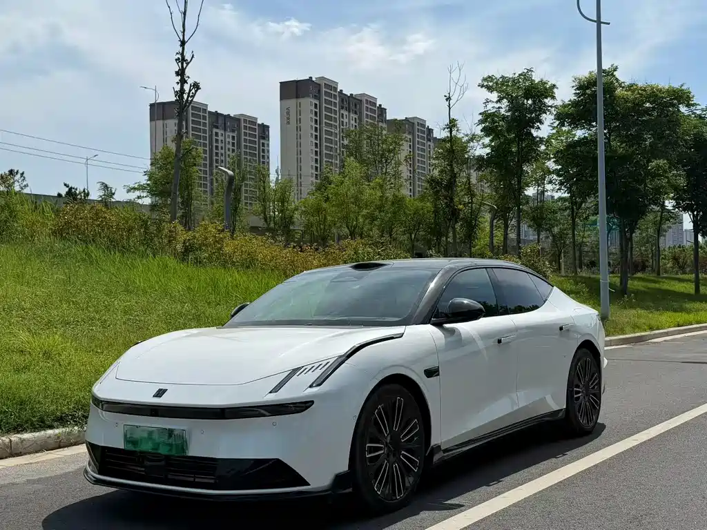 Lynk & Co 10 2025