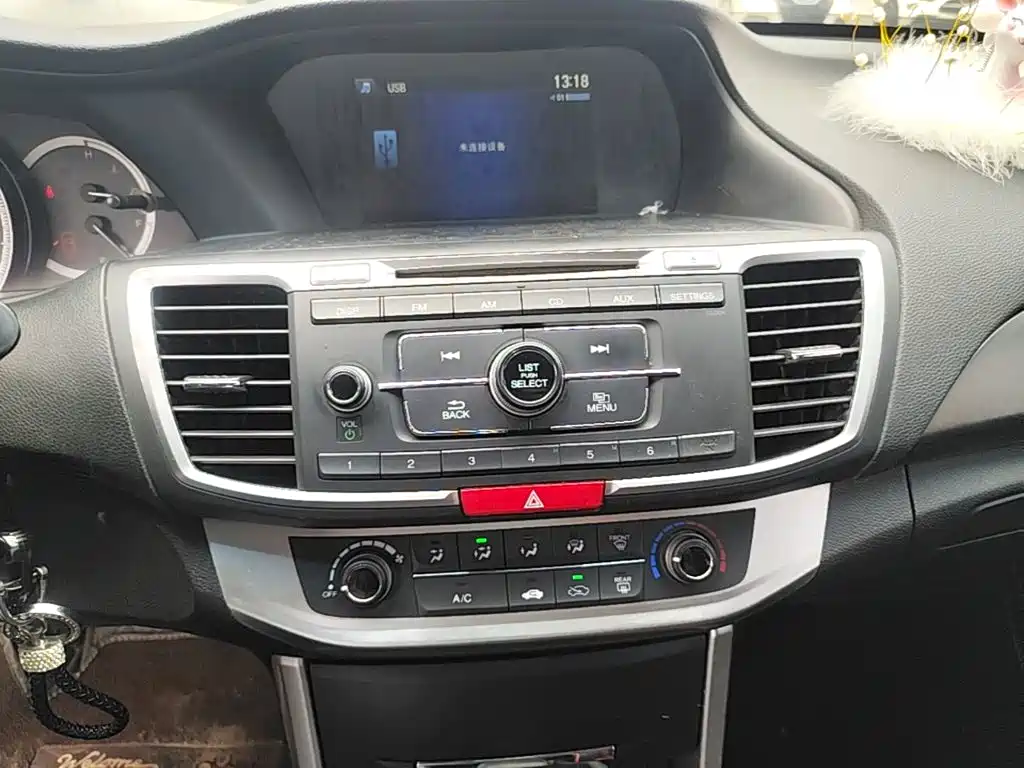 Honda Accord 2016 — фото 13