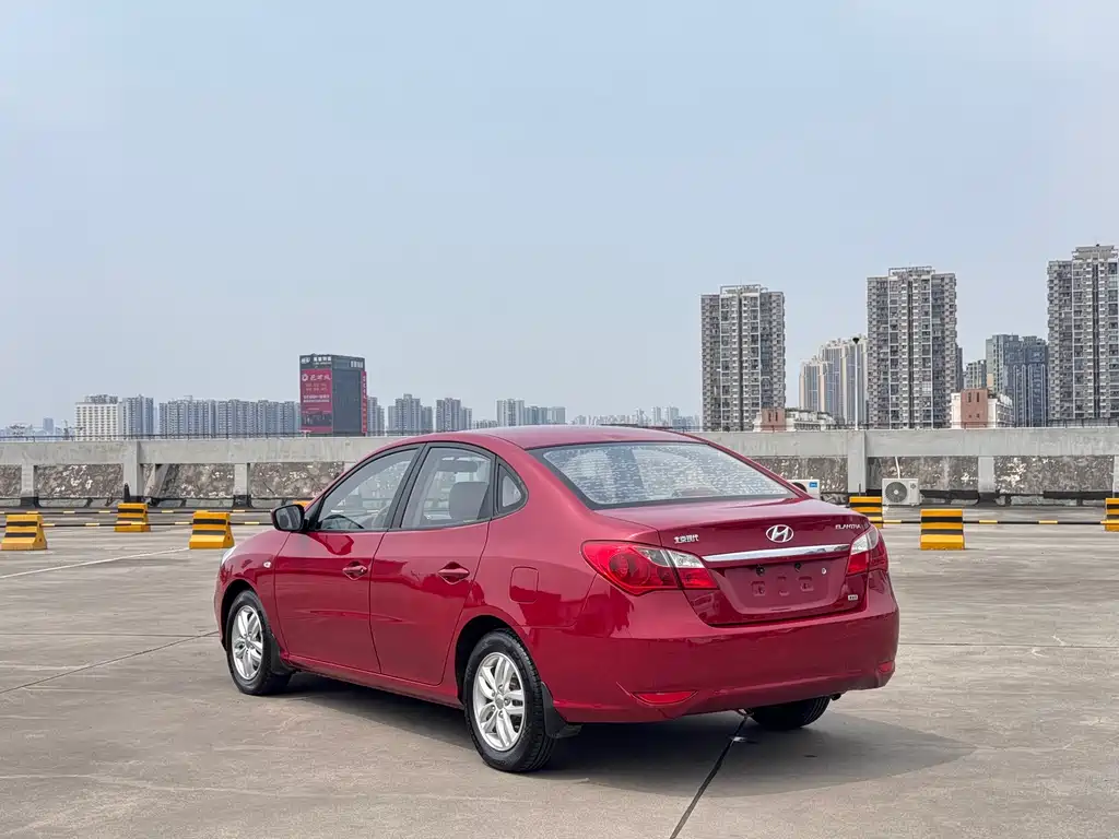 Hyundai Joyful 2011